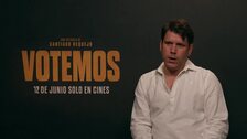 La comedia 'Votemos' explora la aceptación de la salud mental en una comunidad de vecinos